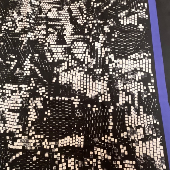 Sinequanone Paris Black White Geometric Print Silk Scarf Signed Hand-rolled NEW - Picture 12 of 15